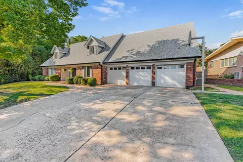 Exterior - 5401 E 65th St, Tulsa, OK 74136 photo 4 of 27