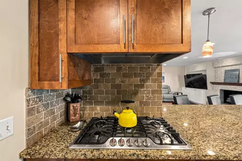 Kitchen - 5401 E 65th St, Tulsa, OK 74136 photo 4 of 5