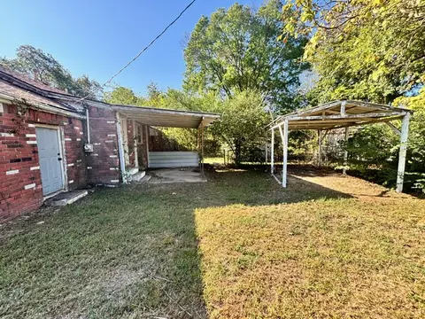 Exterior - 211 S Ohio Ave, Haskell, OK 74436 photo 3 of 3