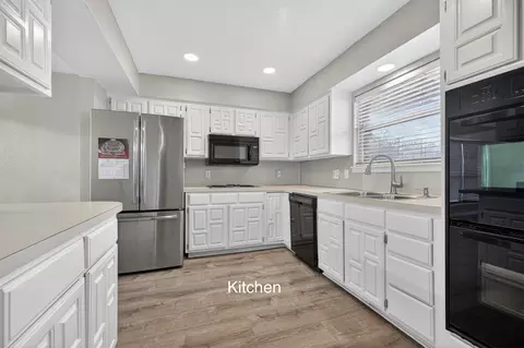 Kitchen - 3341 E 83rd Pl, Tulsa, OK 74137 photo 1 of 3