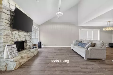 Living - 3341 E 83rd Pl, Tulsa, OK 74137 photo 2 of 2