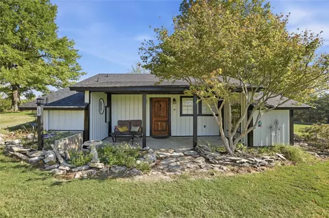 14552 E Lake Dr, Claremore, OK 74017