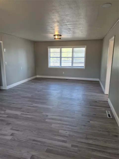 Living - 419739 E 1120 Rd, Checotah, OK 74426 photo 1 of 2
