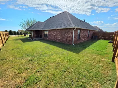 Exterior - 1222 Legacy Dr, Ada, OK 74820 photo 3 of 4