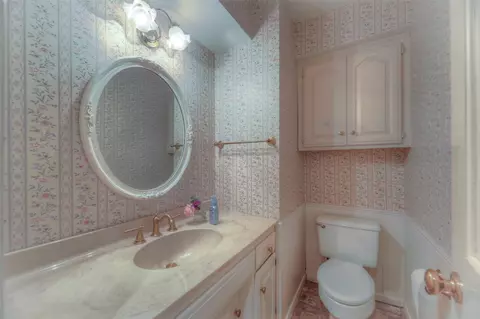 Bath - 4509 E 79th St, Tulsa, OK 74136 photo 1 of 5