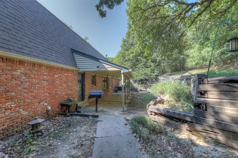 Exterior - 4509 E 79th St, Tulsa, OK 74136 photo 4 of 6