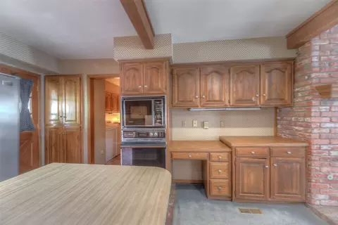 Kitchen - 4509 E 79th St, Tulsa, OK 74136 photo 2 of 4