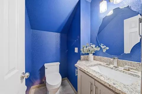 Bath - 9432 E 77th St, Tulsa, OK 74133 photo 6 of 6