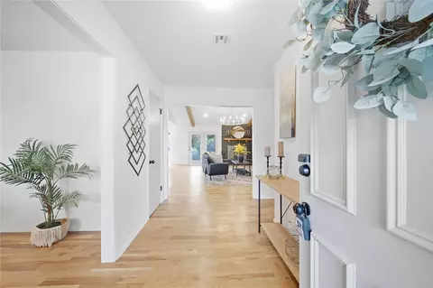 Entry Way - 20938 E 35th Pl S, Broken Arrow, OK 74014 photo 1 of 3
