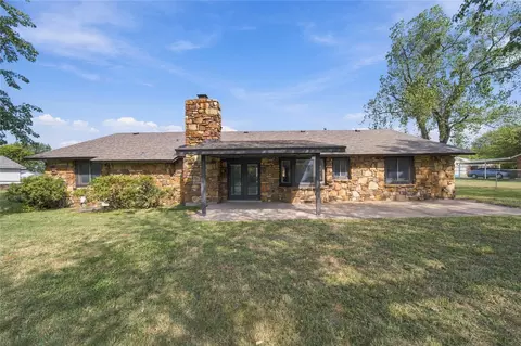 Exterior - 20938 E 35th Pl S, Broken Arrow, OK 74014 photo 5 of 6