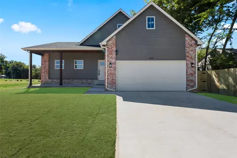 Exterior - 620 E Seminole Pl, Tulsa, OK 74106 photo 3 of 8