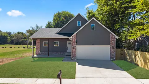 Exterior - 620 E Seminole Pl, Tulsa, OK 74106 photo 2 of 8