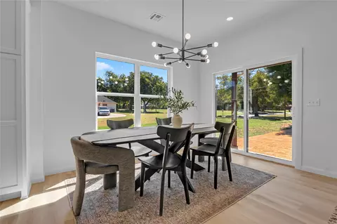 Dining - 620 E Seminole Pl, Tulsa, OK 74106 photo 2 of 3