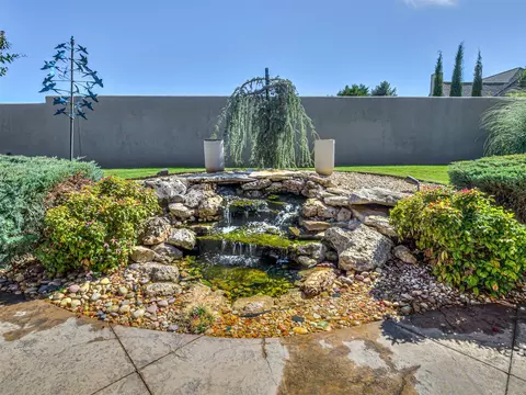 Exterior - 9538 E 109th St, Tulsa, OK 74133 photo 6 of 10