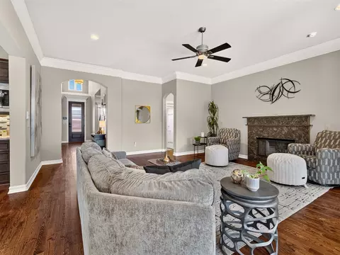 Living - 9538 E 109th St, Tulsa, OK 74133 photo 2 of 5