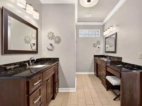 Bath - 9538 E 109th St, Tulsa, OK 74133 photo 2 of 8