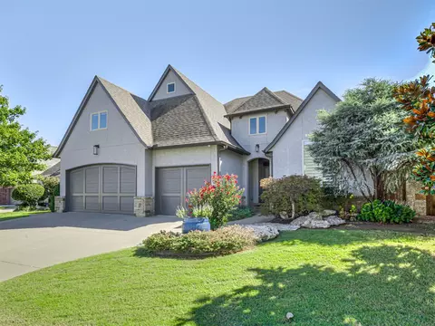 Exterior - 9538 E 109th St, Tulsa, OK 74133 photo 2 of 10