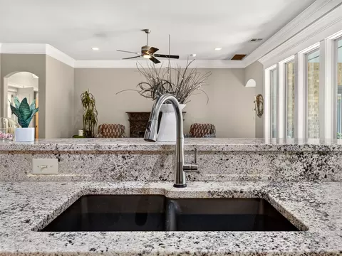 Kitchen - 9538 E 109th St, Tulsa, OK 74133 photo 5 of 8