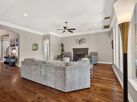 Living - 9538 E 109th St, Tulsa, OK 74133 photo 3 of 5