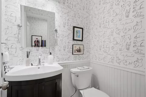 Bath - 2802 E 67th Pl, Tulsa, OK 74136 photo 3 of 8