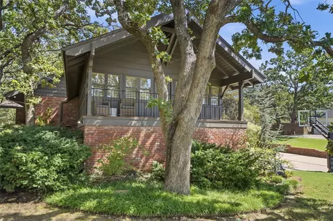 Exterior - 2802 E 67th Pl, Tulsa, OK 74136 photo 11 of 12
