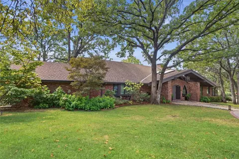 Exterior - 2802 E 67th Pl, Tulsa, OK 74136 photo 4 of 12