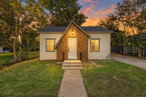 126 N Seminole Ave, Bartlesville, OK 74003