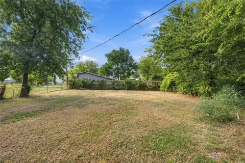Exterior - 5952 E Marshall Pl, Tulsa, OK 74115 photo 3 of 3