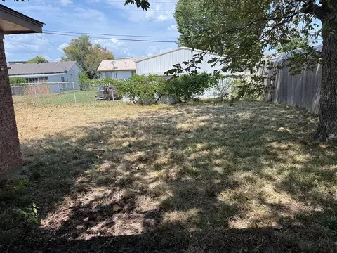 Exterior - 8809 E 2nd St, Tulsa, OK 74112 photo 5 of 5