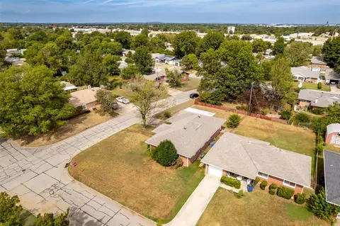 View/Area - 7803 E 4th St, Tulsa, OK 74112 photo 6 of 7