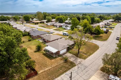 View/Area - 7803 E 4th St, Tulsa, OK 74112 photo 4 of 7
