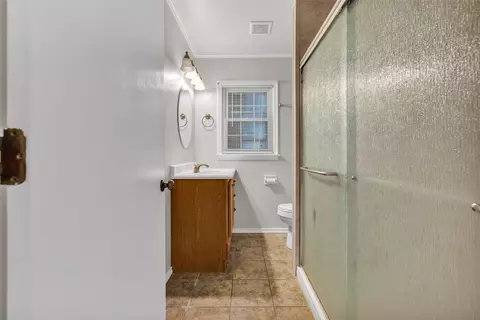 Bath - 7803 E 4th St, Tulsa, OK 74112 photo 1 of 1