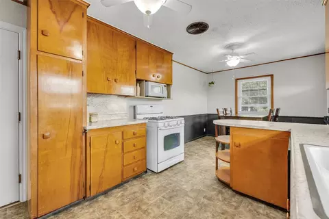 Kitchen - 7803 E 4th St, Tulsa, OK 74112 photo 2 of 5
