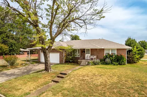 Exterior - 7803 E 4th St, Tulsa, OK 74112 photo 1 of 10