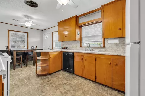 Kitchen - 7803 E 4th St, Tulsa, OK 74112 photo 1 of 5