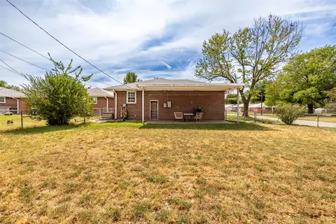 Exterior - 7803 E 4th St, Tulsa, OK 74112 photo 9 of 10