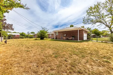 Exterior - 7803 E 4th St, Tulsa, OK 74112 photo 8 of 10