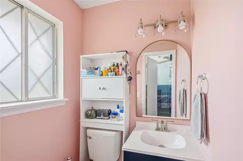 Bath - 8523 E 58th St, Tulsa, OK 74145 photo 2 of 2