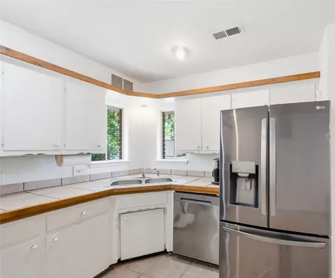 Kitchen - 8523 E 58th St, Tulsa, OK 74145 photo 1 of 4