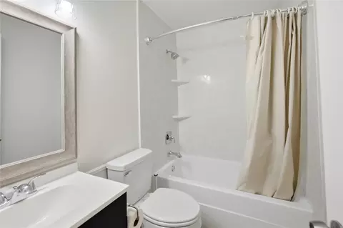 Bath - 8523 E 58th St, Tulsa, OK 74145 photo 1 of 2