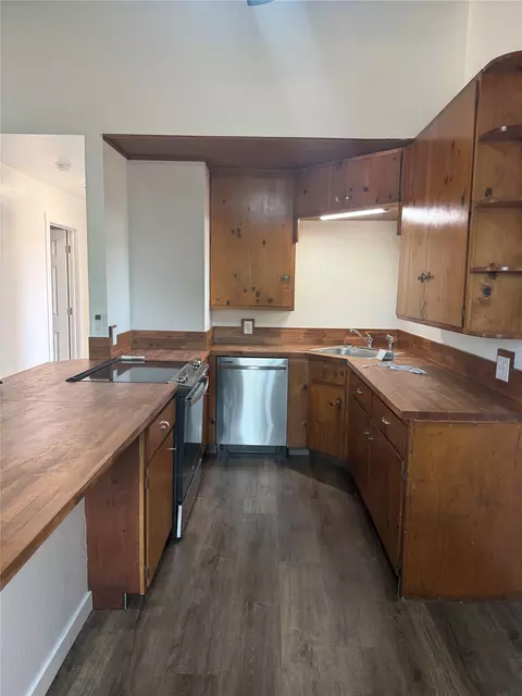 Kitchen - 8900 E Main, Drumright, OK 74030 photo 1 of 2
