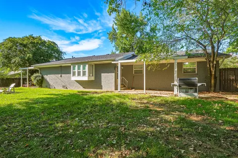 Exterior - 1815 E 16th, Ada, OK 74820 photo 6 of 8