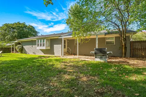 Exterior - 1815 E 16th, Ada, OK 74820 photo 5 of 8