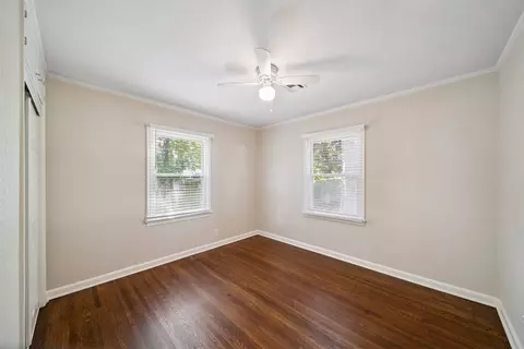 330 E 46th St, Tulsa, OK 74105 photo 9