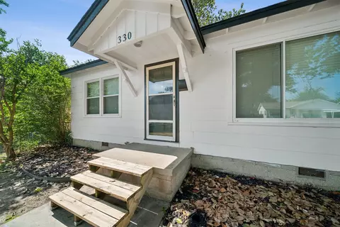 330 E 46th St, Tulsa, OK 74105 photo 2