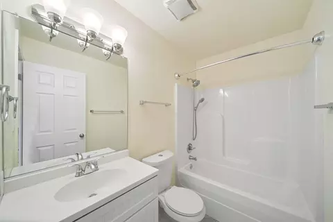 330 E 46th St, Tulsa, OK 74105 photo 12