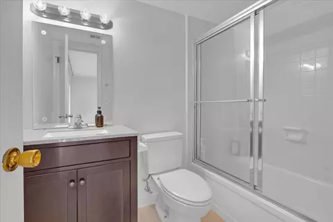 Bath - 219 E 56th Pl, Tulsa, OK 74105 photo 2 of 2