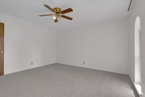 Bedroom - 219 E 56th Pl, Tulsa, OK 74105 photo 3 of 4