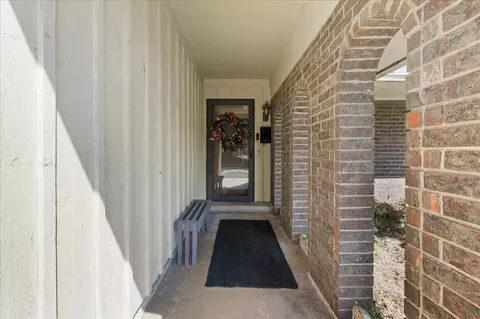 Entry Way - 219 E 56th Pl, Tulsa, OK 74105 photo 1 of 4