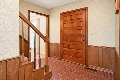 Entry Way - 1908 E 20 St, Okmulgee, OK 74447 photo 2 of 5